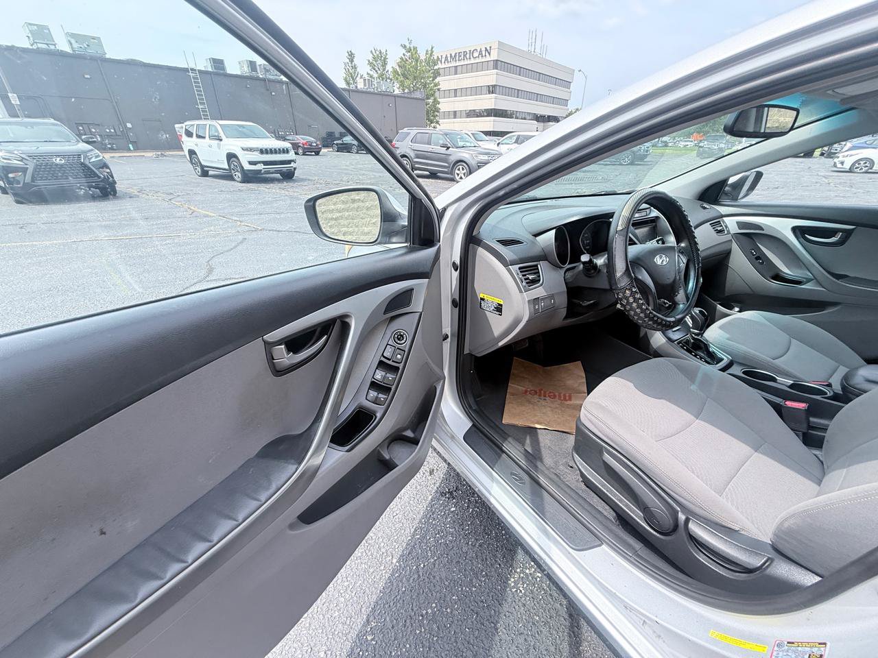 Used 2016 Hyundai Elantra SE FWD image 9