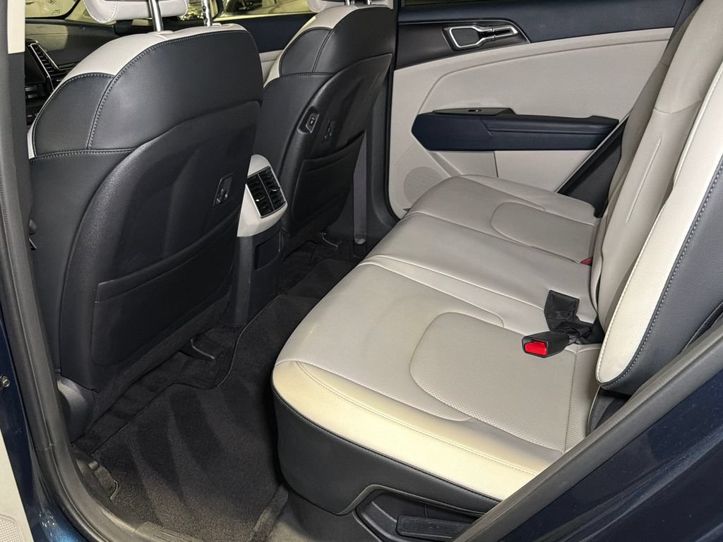 Certified 2023 Kia Sportage EX AWD/4WD image 15
