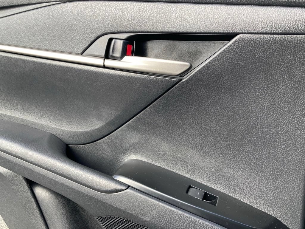 Certified 2026 Toyota Camry SE w/ Convenience Package FWD image 11