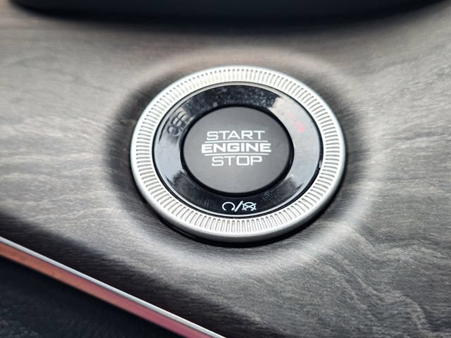 Certified 2021 Jeep Grand Cherokee L Overland w/ Luxury Tech Group IV AWD/4WD image 23