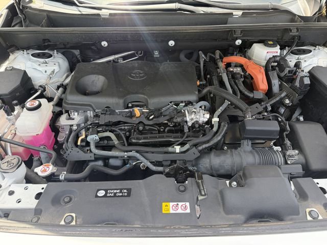 Certified 2022 Toyota RAV4 XLE w/ Convenience Package AWD/4WD image 32