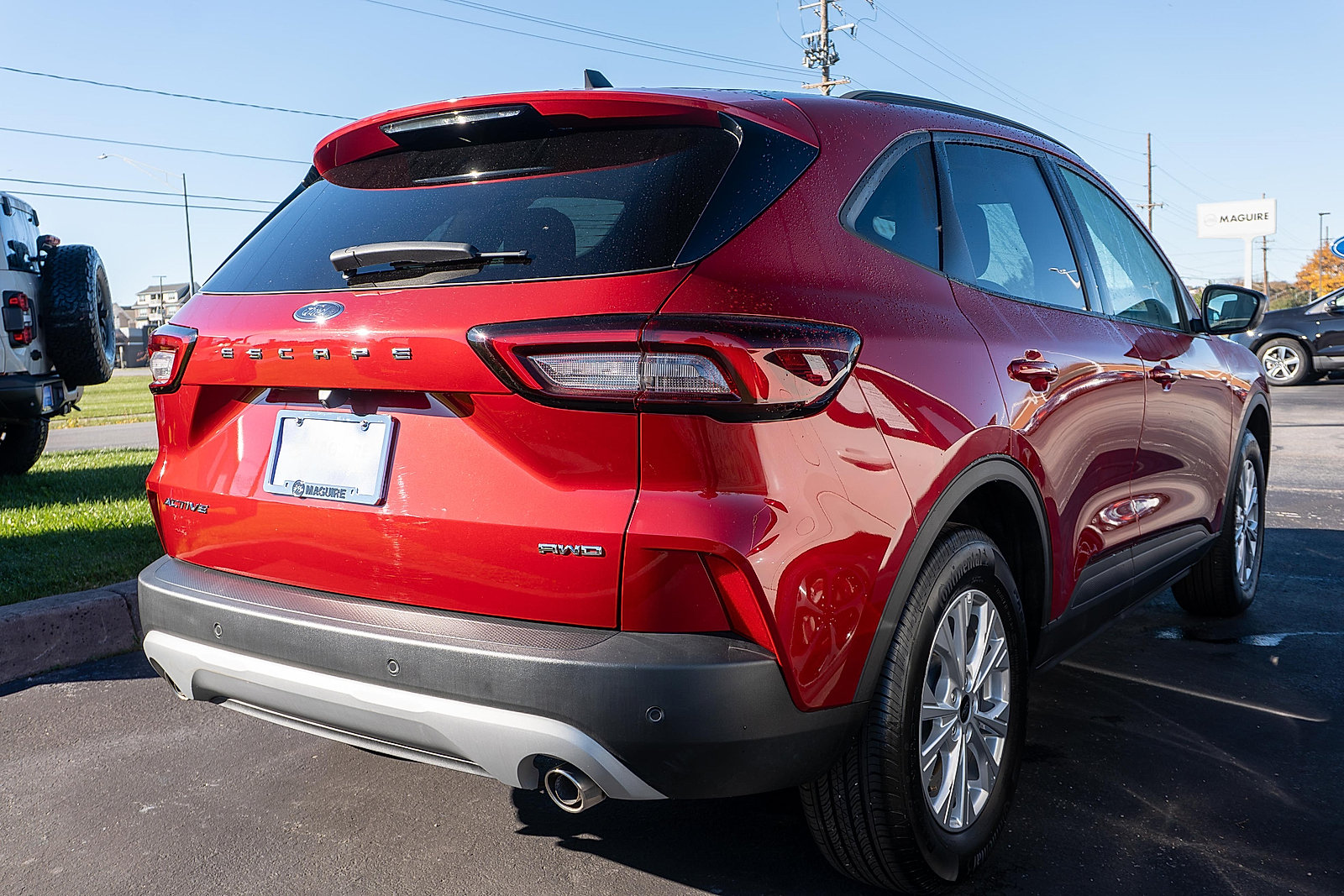Used 2025 Ford Escape Active w/ Tech Pack #1 AWD/4WD image 5