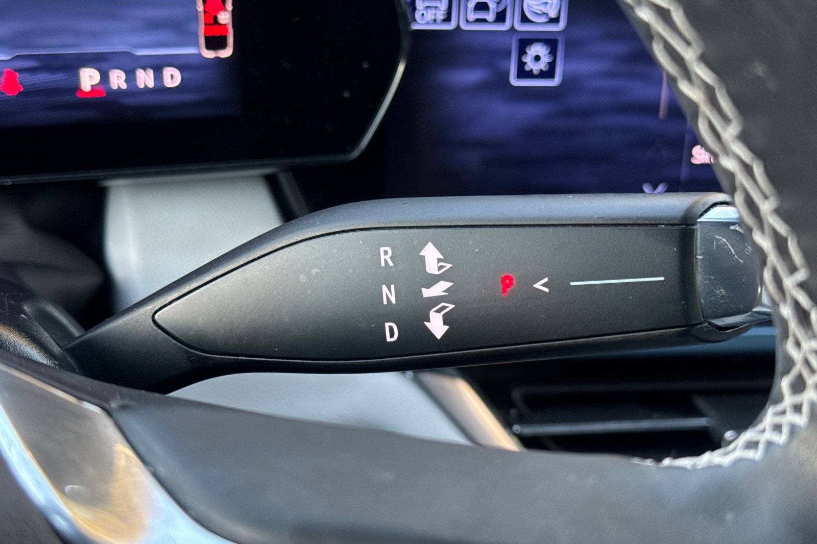 Used 2024 Chevrolet Equinox EV LT FWD image 32