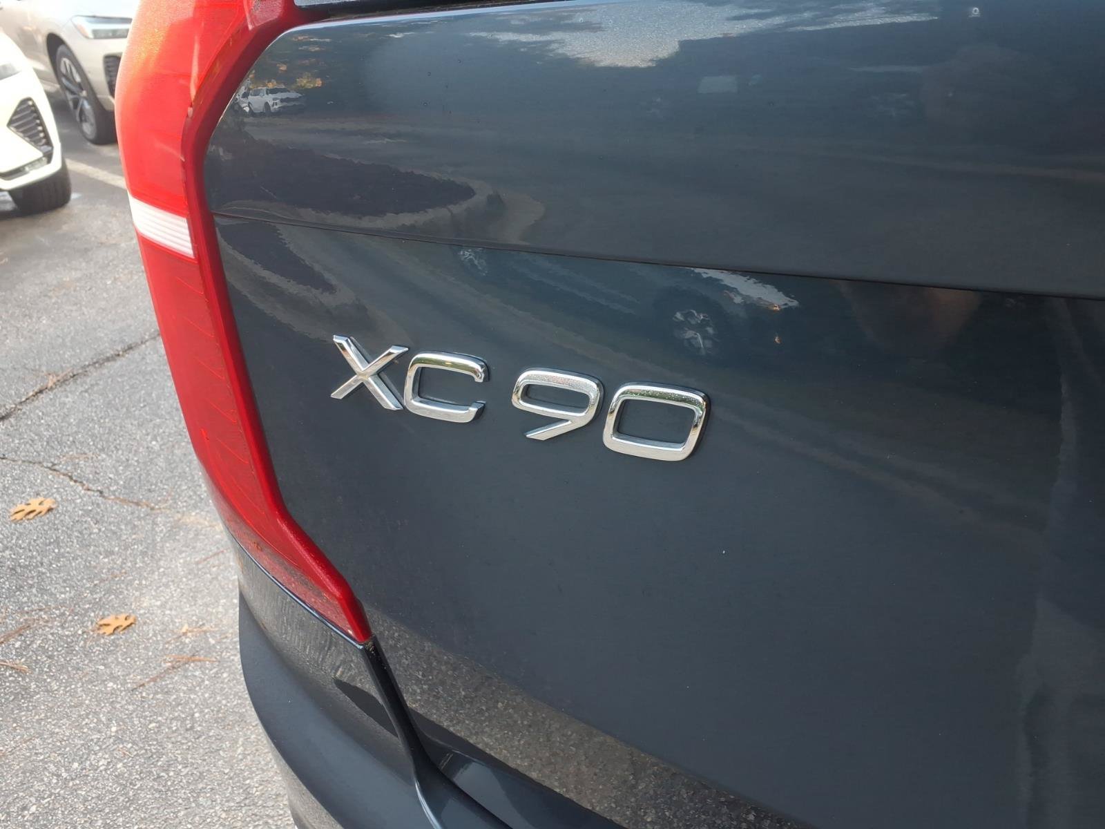 Used 2021 Volvo XC90 T8 Inscription Expression w/ Advanced Package AWD/4WD image 5