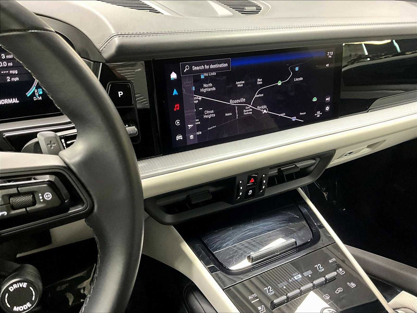 Used 2025 Porsche Cayenne image 18