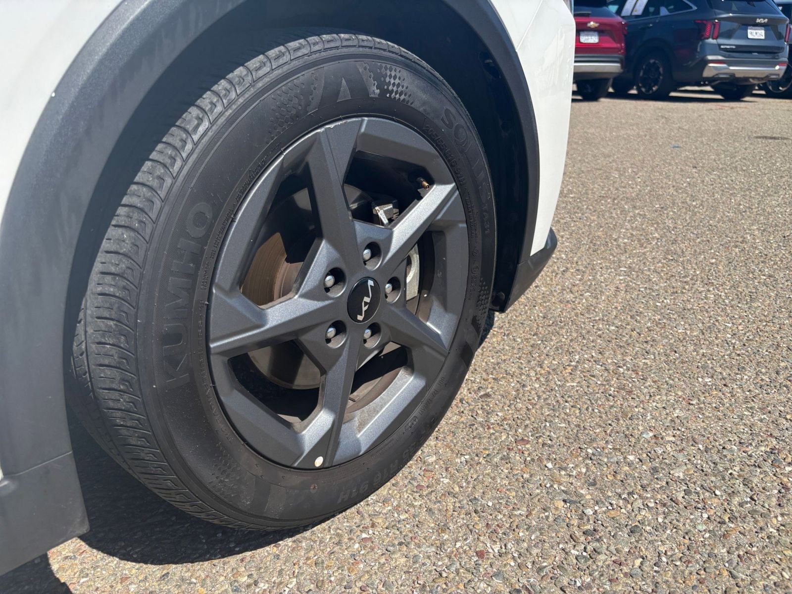 Used 2025 Kia K4 FWD image 30