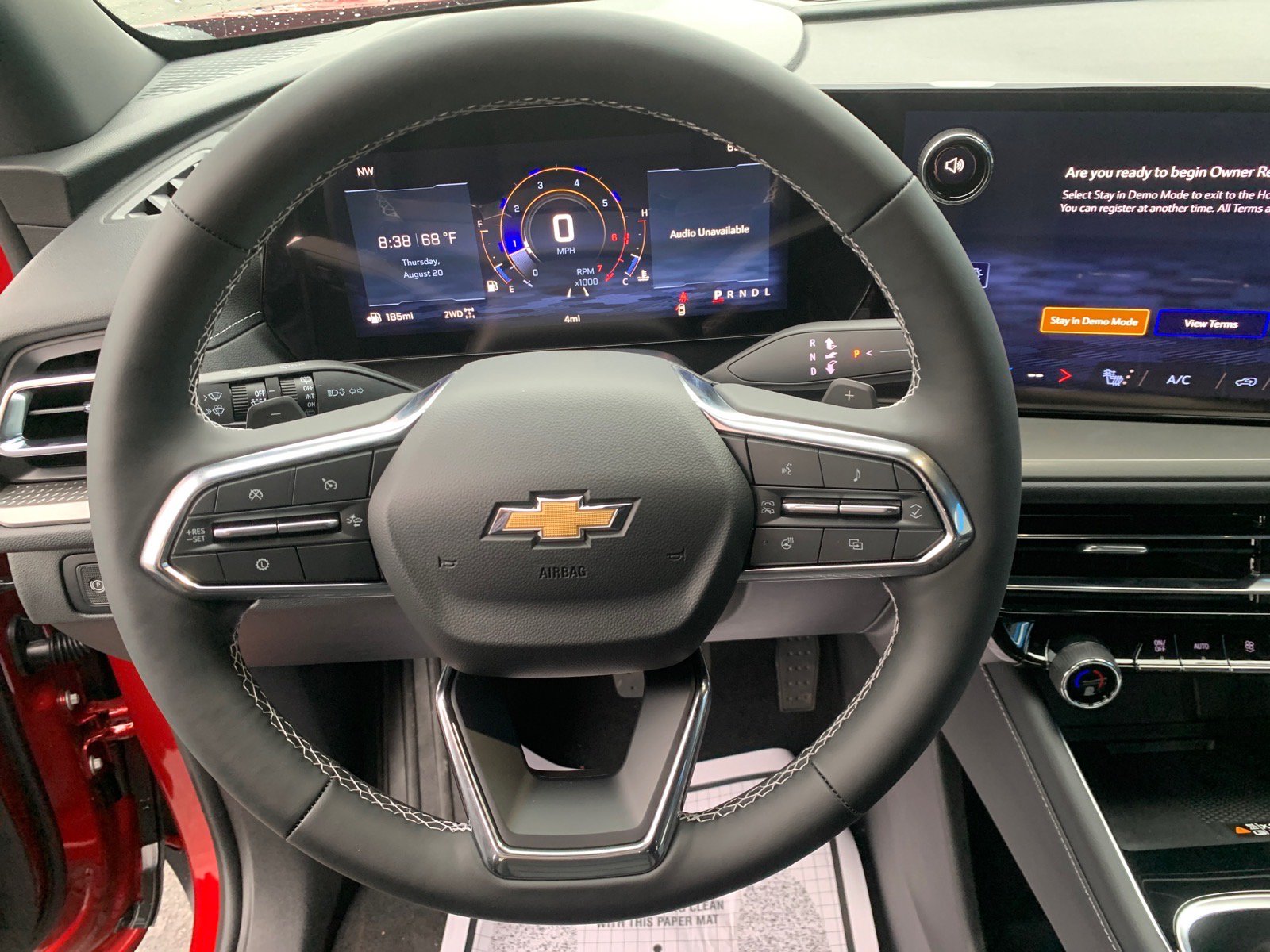 New 2027 Chevrolet Traverse LT w/ Sun and Wheel Package AWD/4WD image 13