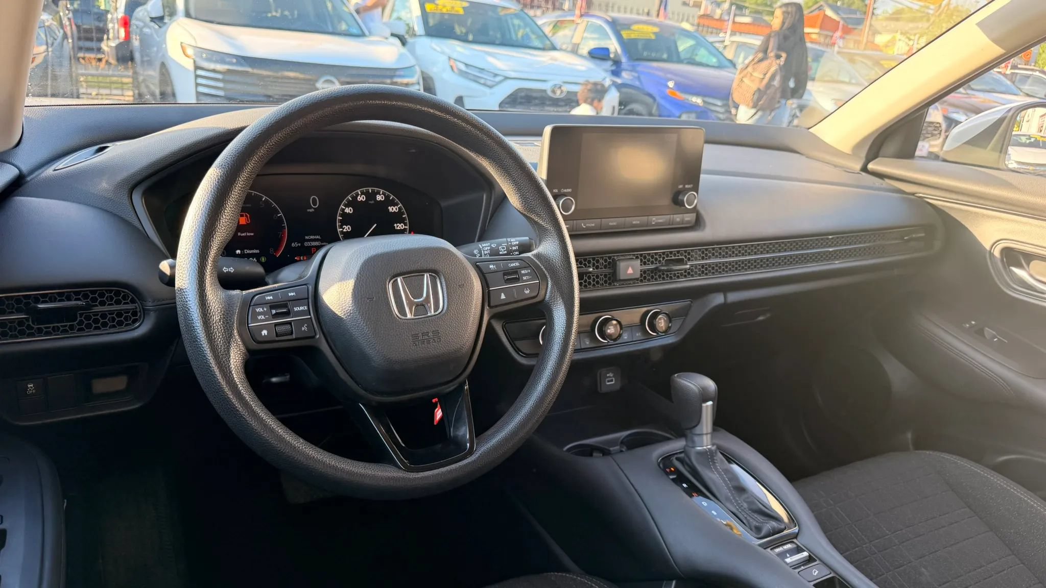 Used 2025 Honda HR-V LX image 17