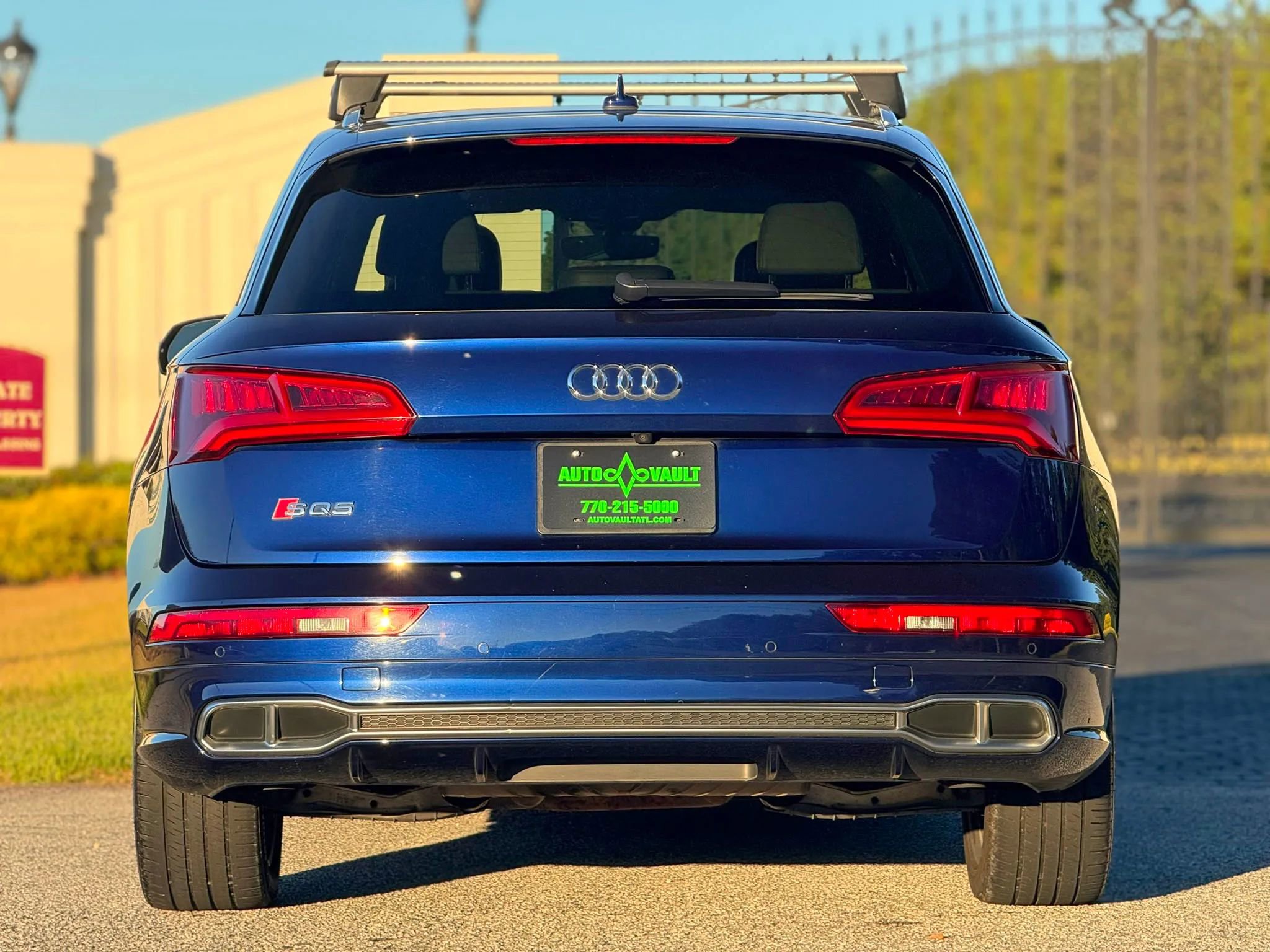 Used 2018 Audi SQ5 Premium Plus w/ S Sport Package image 10