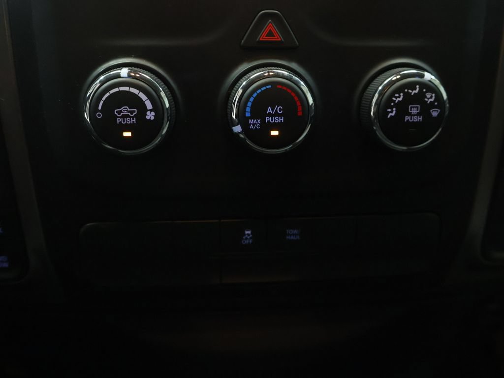 Used 2022 RAM 1500 Classic SLT AWD/4WD image 24