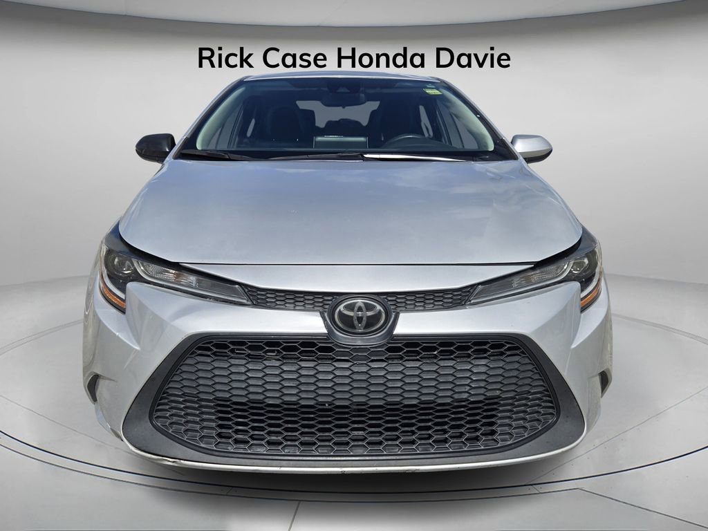 Used 2020 Toyota Corolla LE image 5
