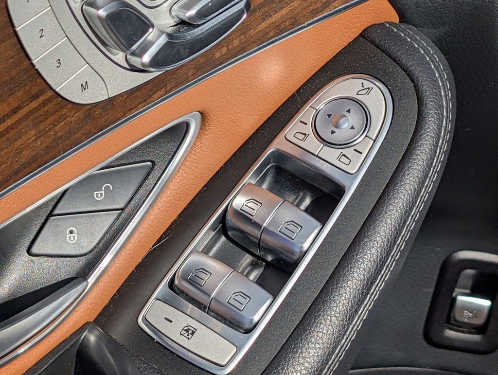 Used 2020 Mercedes-Benz GLC 43 AMG 4MATIC image 24