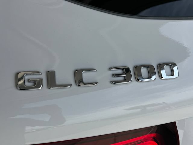 Used 2021 Mercedes-Benz GLC 300 4MATIC image 19