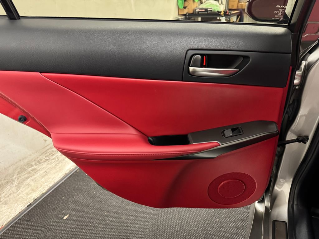 Used 2022 Lexus IS 350 F Sport image 16