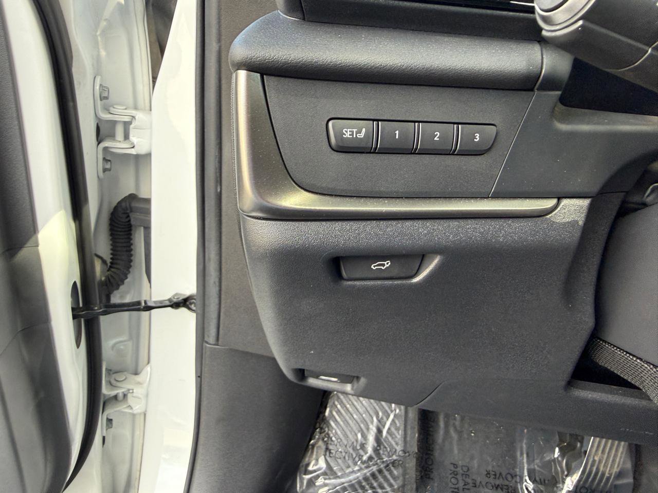 Used 2023 Lexus RZ 450e Premium w/ Accessory Package (Z1) image 29