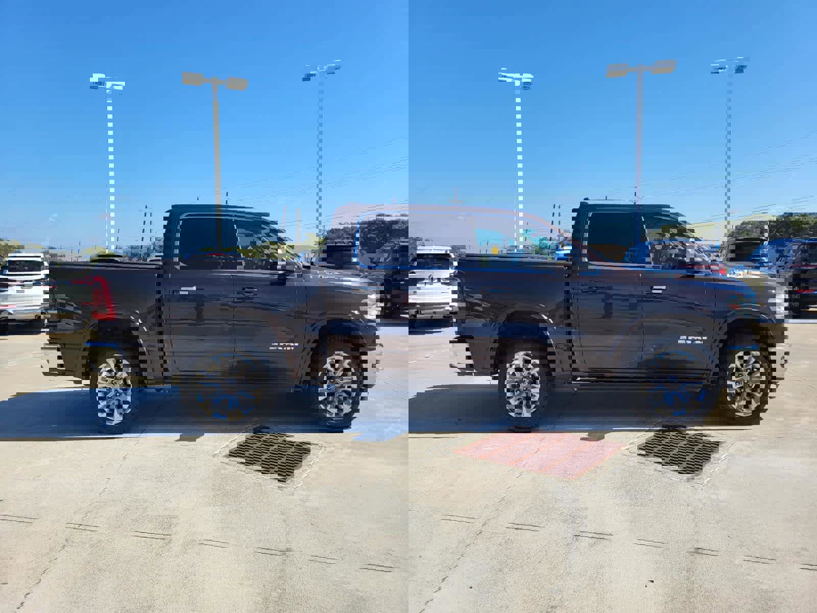 Used 2019 RAM 1500 Laramie Longhorn image 6