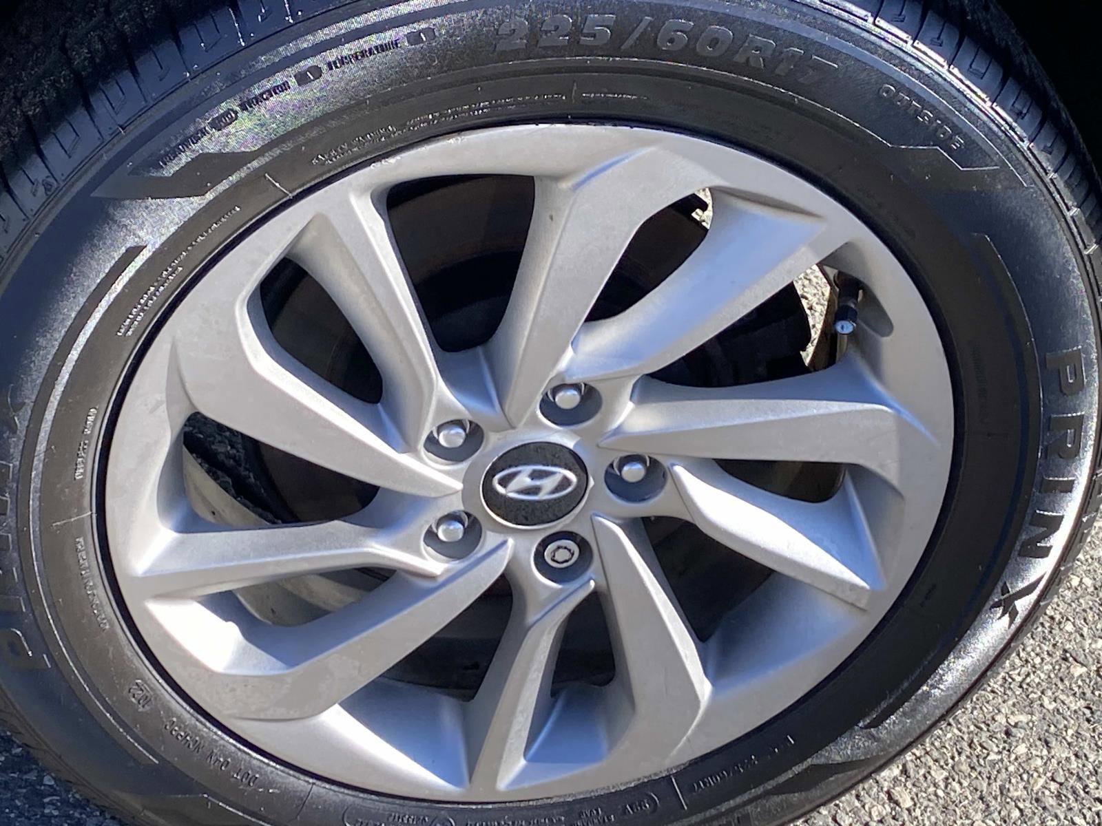 Used 2017 Hyundai Tucson SE image 27