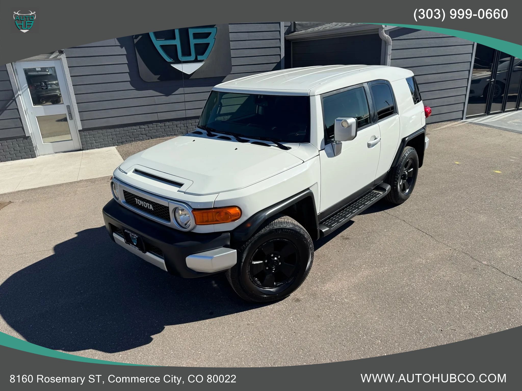 Used 2013 Toyota FJ Cruiser 4WD w/ Convenience Pkg image 2
