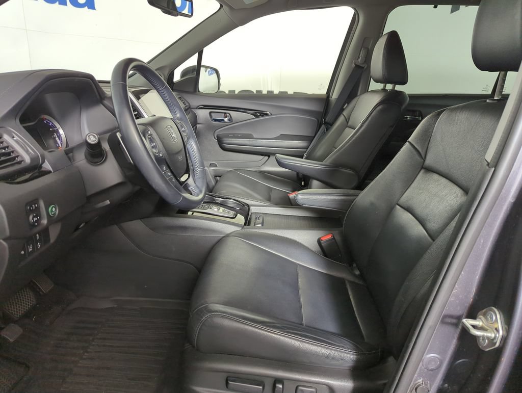 Certified 2017 Honda Pilot Touring image 8