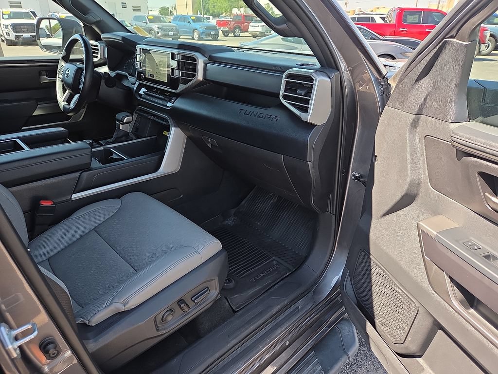 Used 2025 Toyota Tundra SR5 w/ SR5 Premium Package AWD/4WD image 13