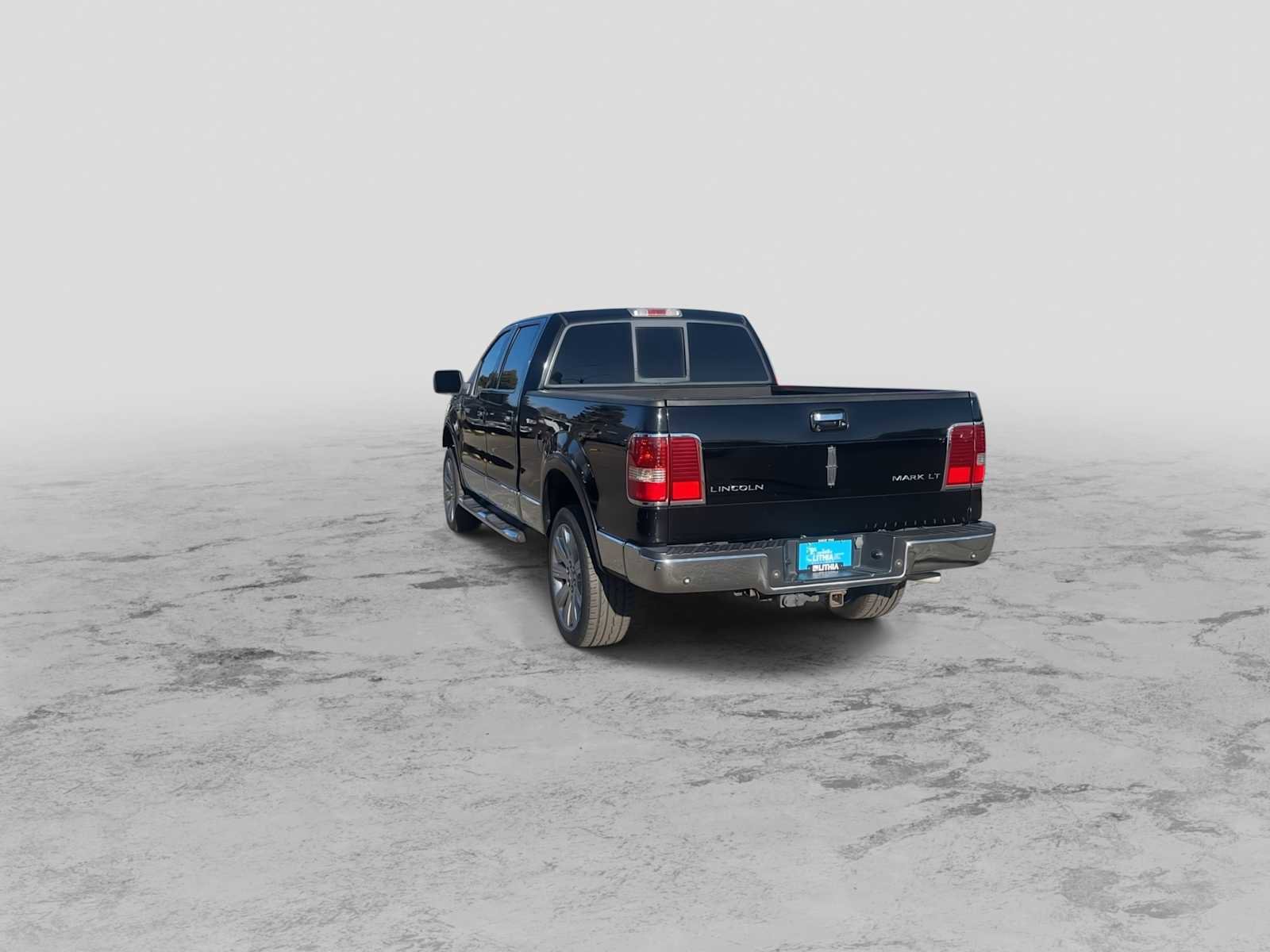 Used 2008 Lincoln Mark LT 4x4 image 3