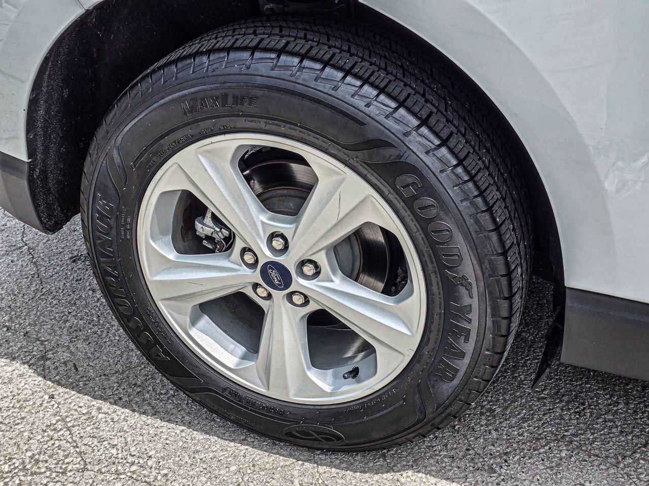 Used 2021 Ford Edge SE FWD image 8