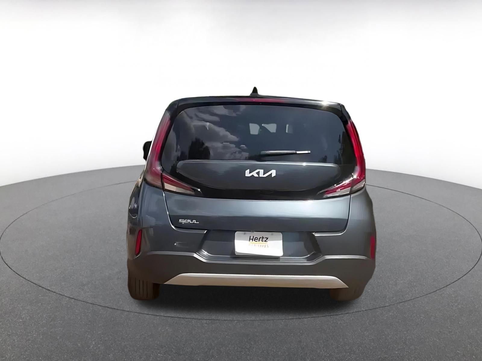 Used 2025 Kia Soul LX w/ LX Technology Package FWD image 12