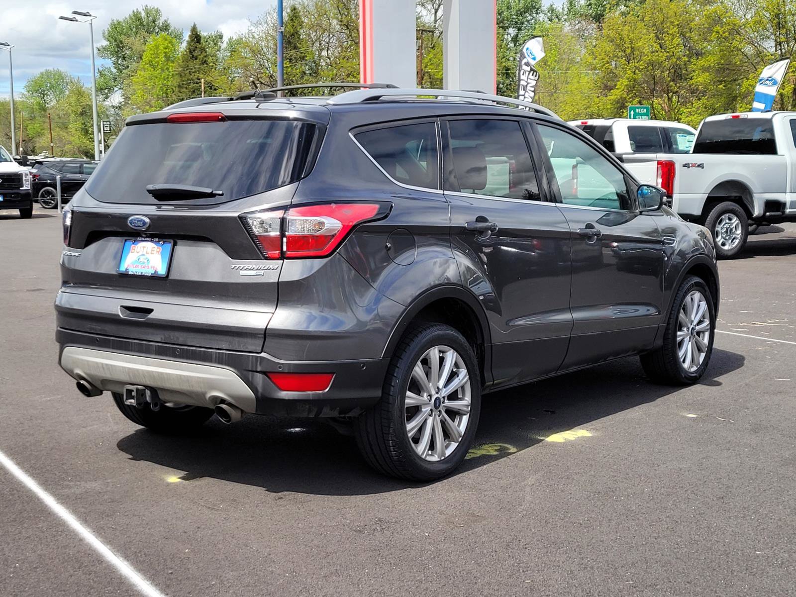 Used 2017 Ford Escape Titanium w/ Equipment Group 301A image 5