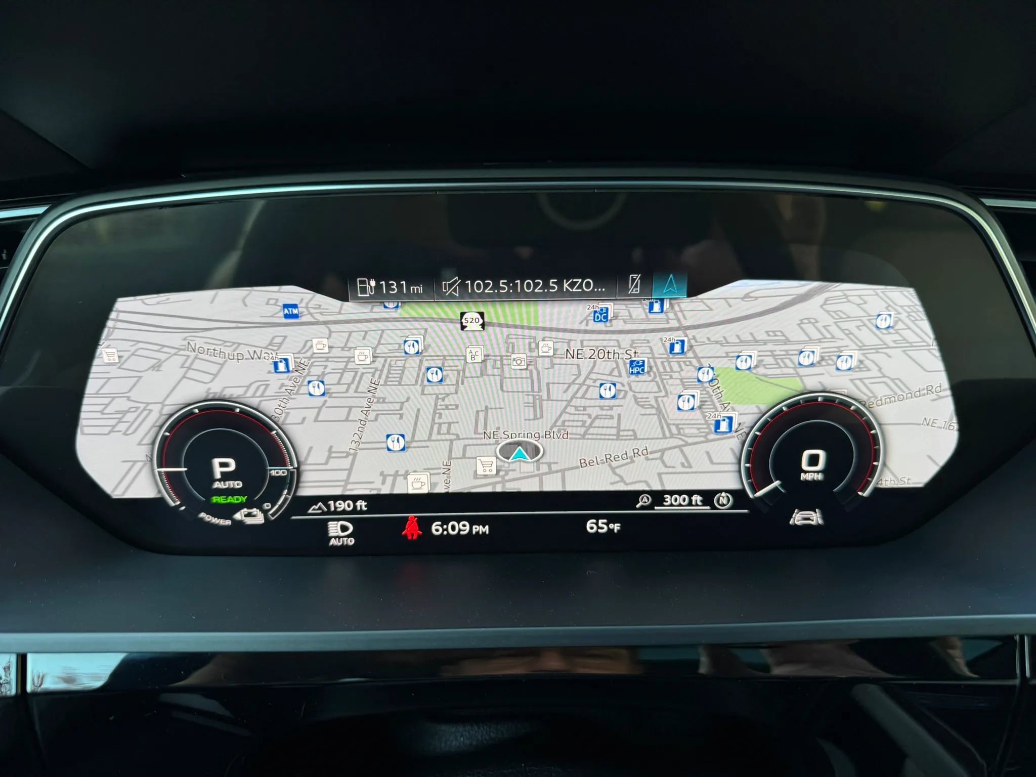 Used 2022 Audi e-tron Premium AWD/4WD image 32