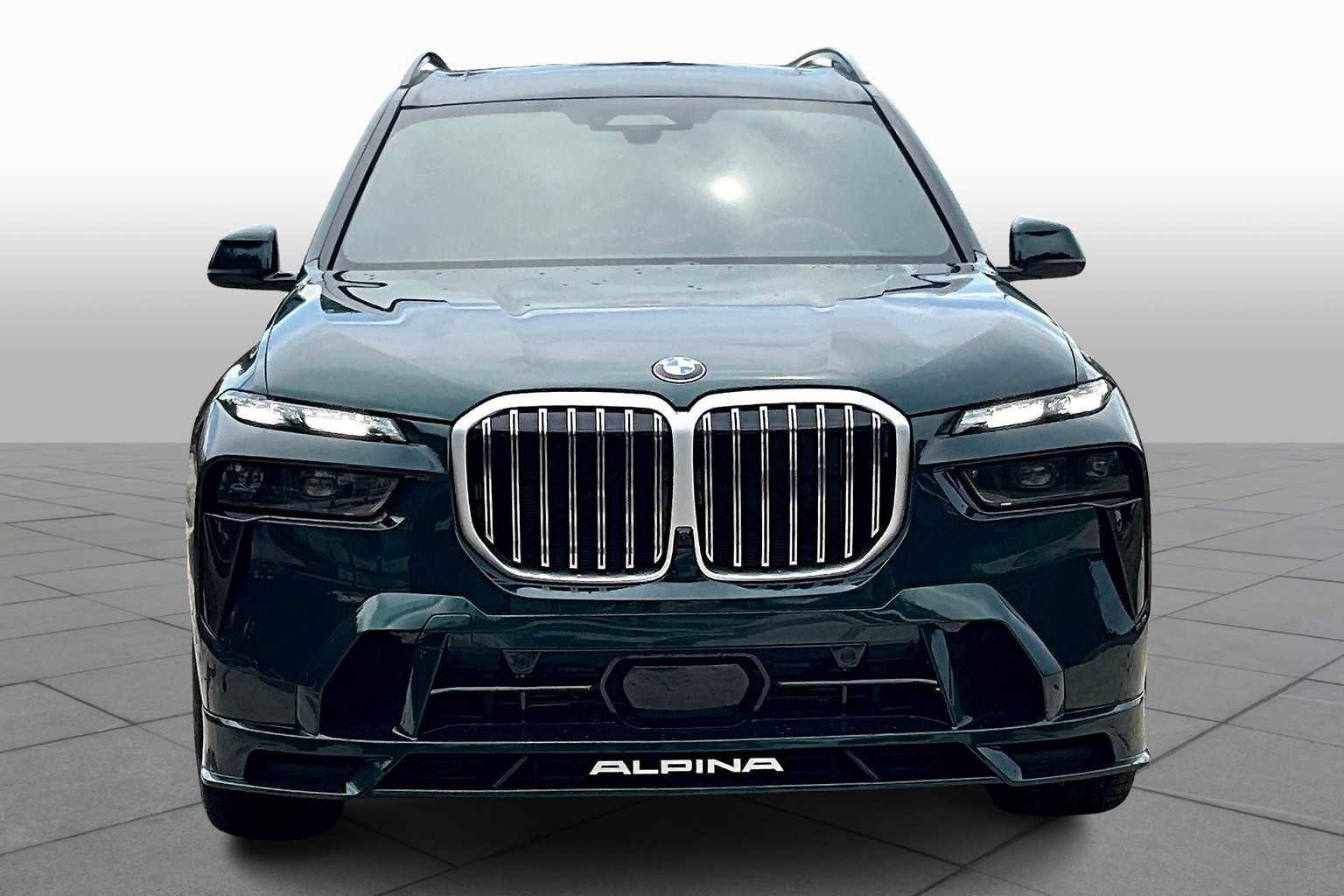 New 2026 BMW ALPINA XB7 image 3