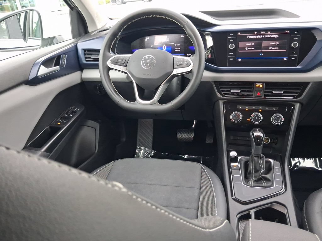 Certified 2023 Volkswagen Taos SE FWD image 15