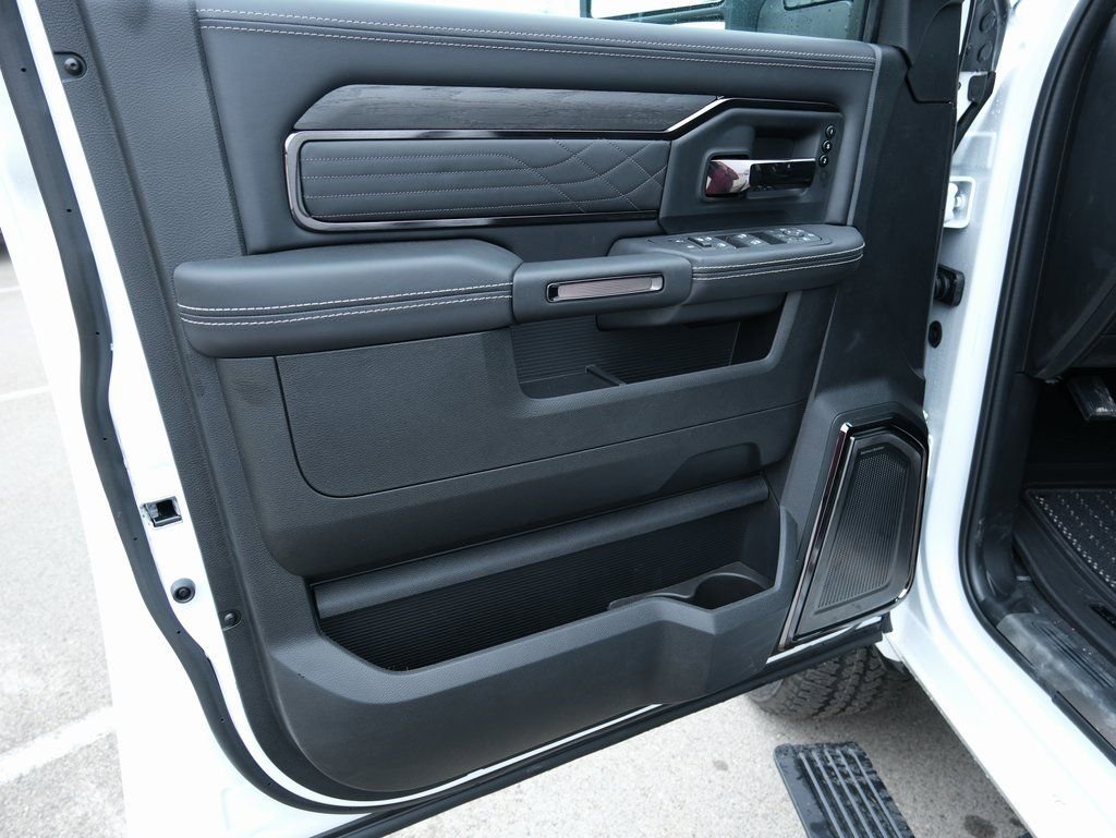 New 2026 RAM 2500 Limited image 11