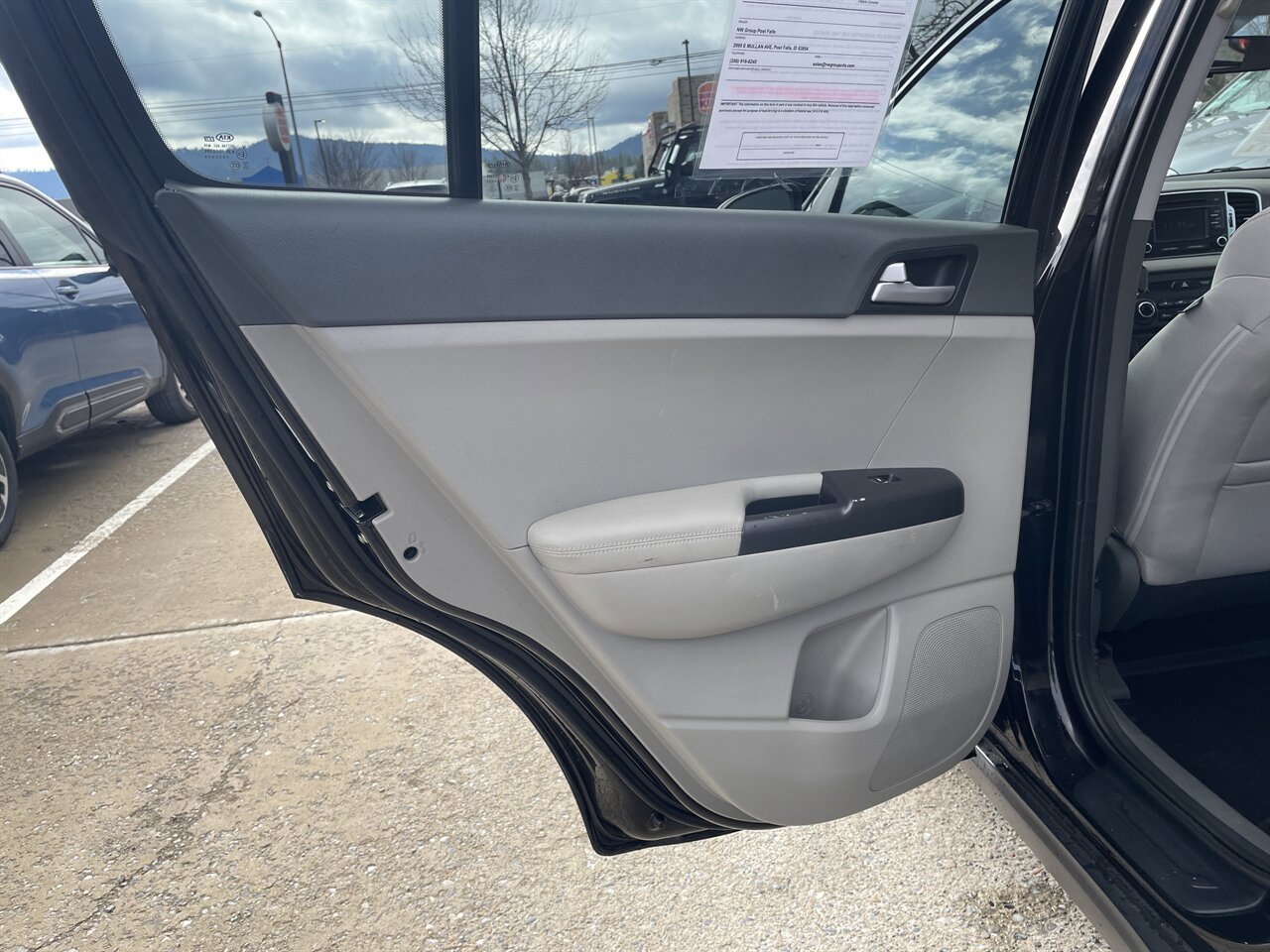 Used 2019 Kia Sportage LX image 19