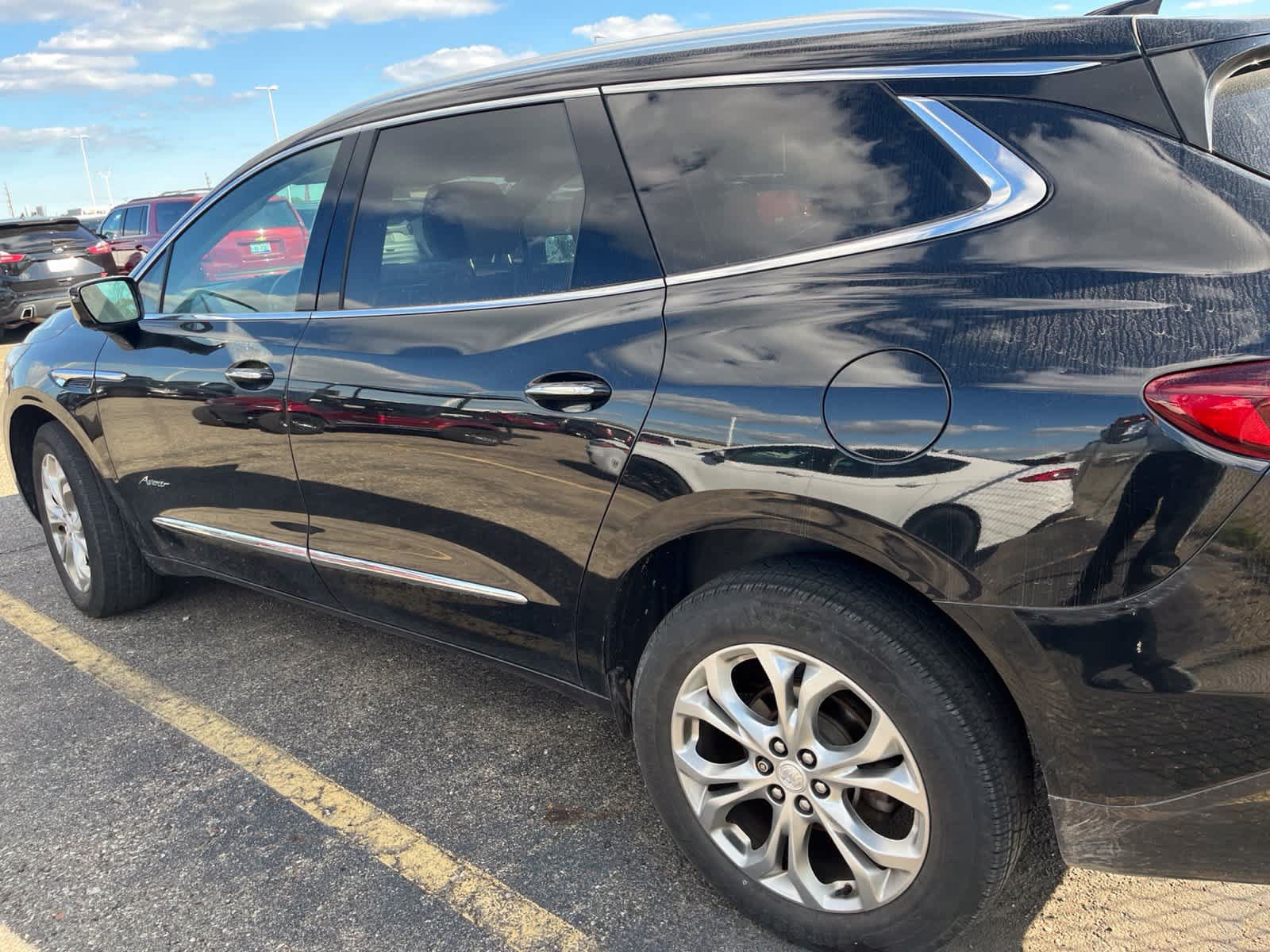 Used 2018 Buick Enclave Avenir FWD image 10