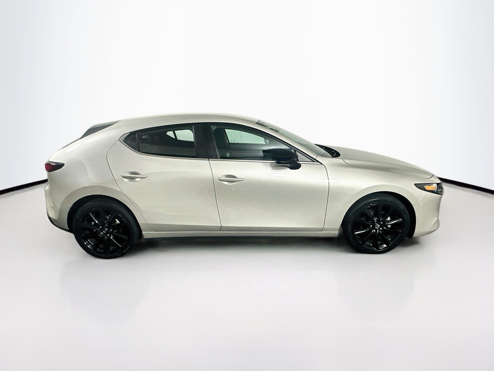 Used 2024 MAZDA MAZDA3 s FWD image 10