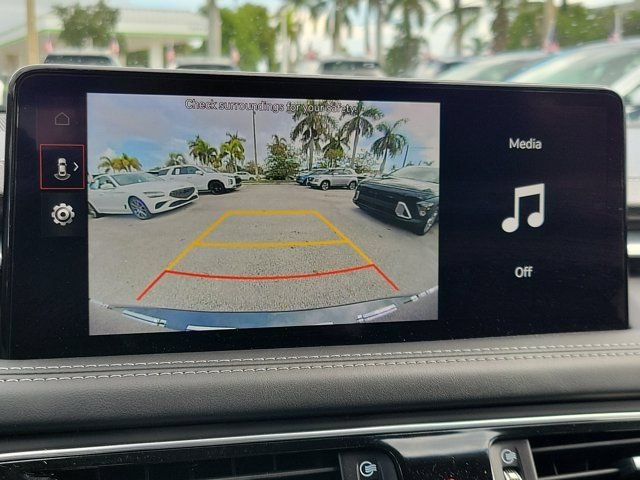 Certified 2023 Genesis G70 2.0T RWD image 24