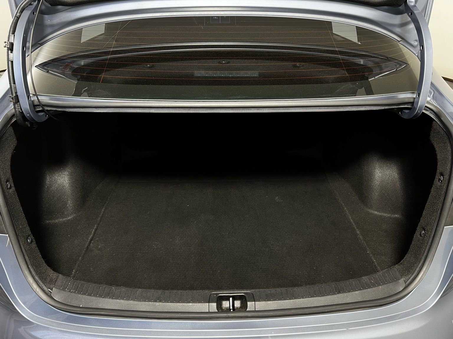 Used 2021 Toyota Corolla LE image 21