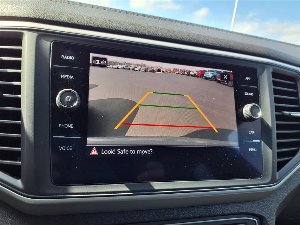 Used 2021 Volkswagen Atlas Cross Sport SE image 6