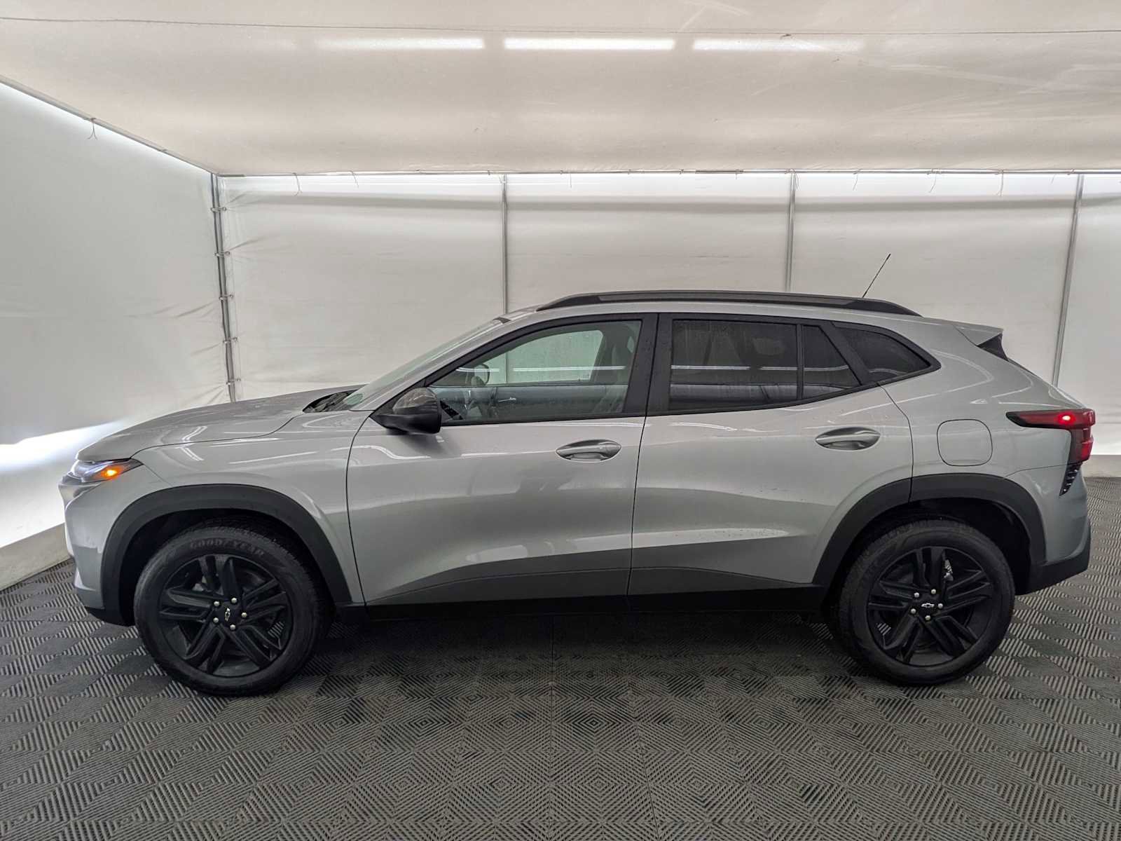 New 2025 Chevrolet Trax ACTIV w/ Driver Confidence Package image 3