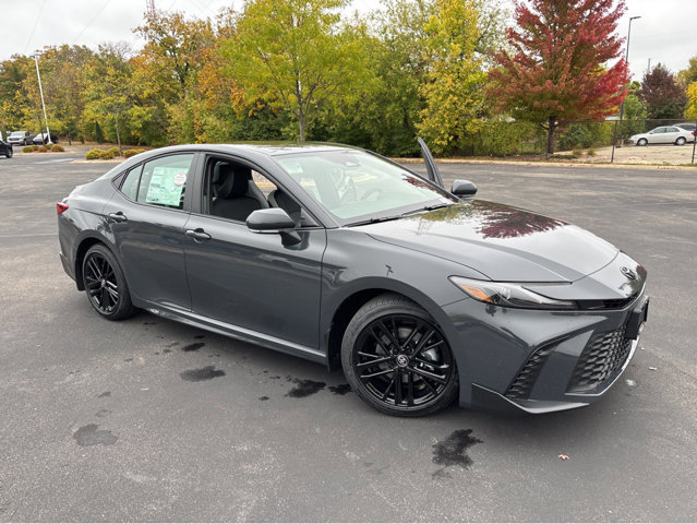 New 2026 Toyota Camry SE image 1