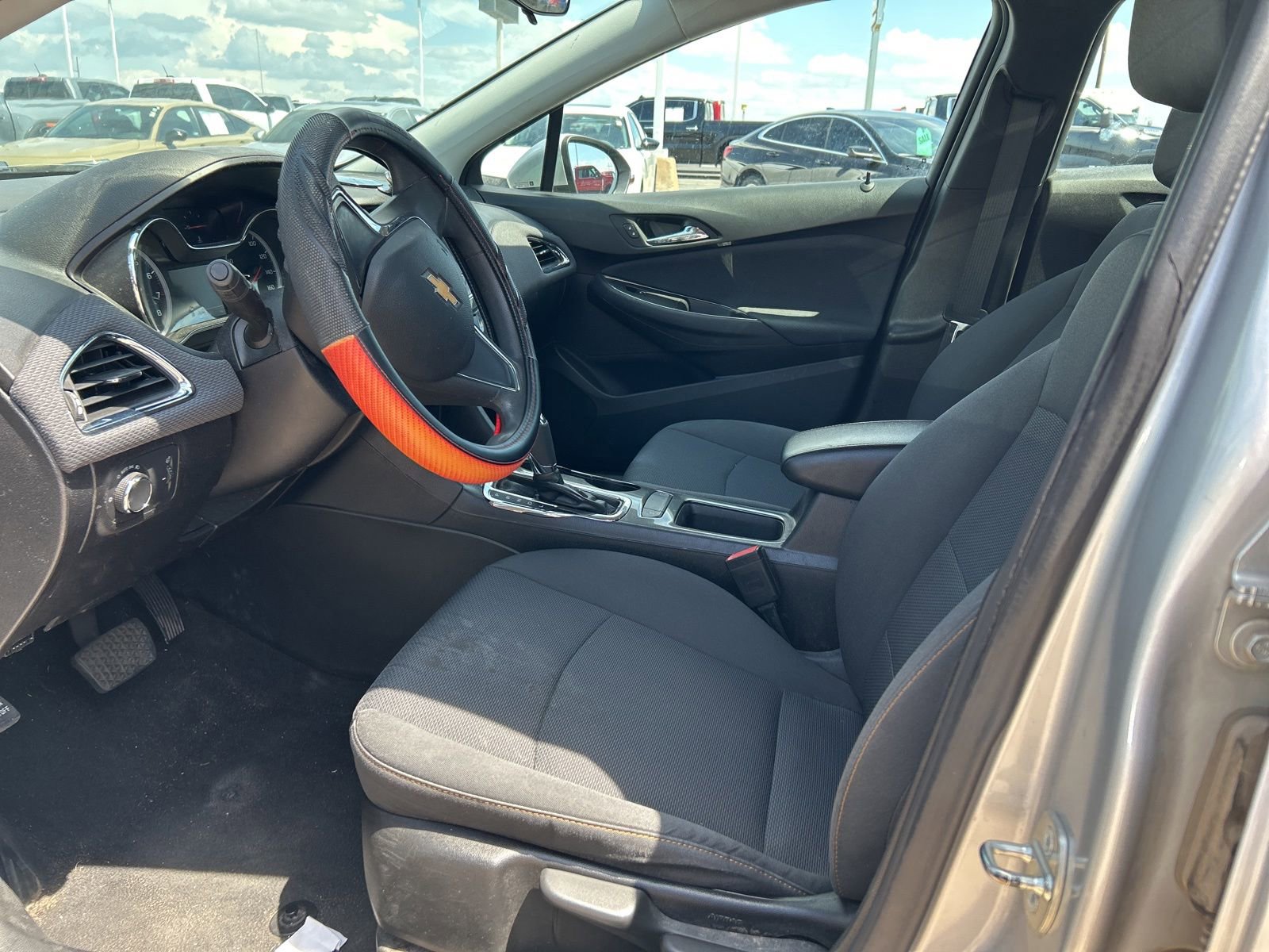 Used 2019 Chevrolet Cruze LS FWD image 11