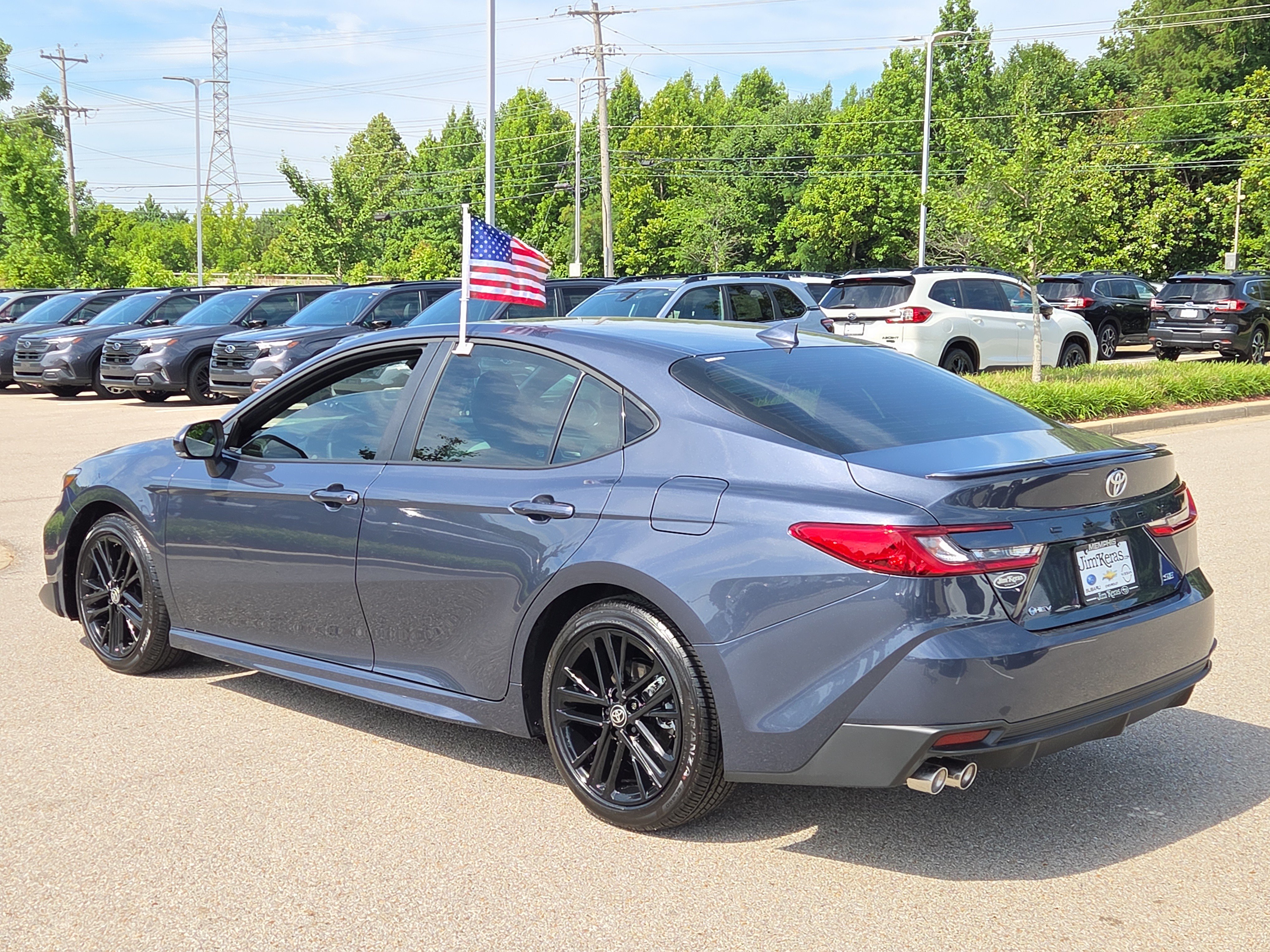 Used 2026 Toyota Camry SE FWD image 5