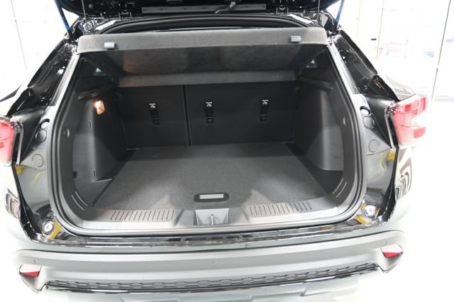 New 2026 Chevrolet Trax RS w/ Driver Confidence Package FWD image 27