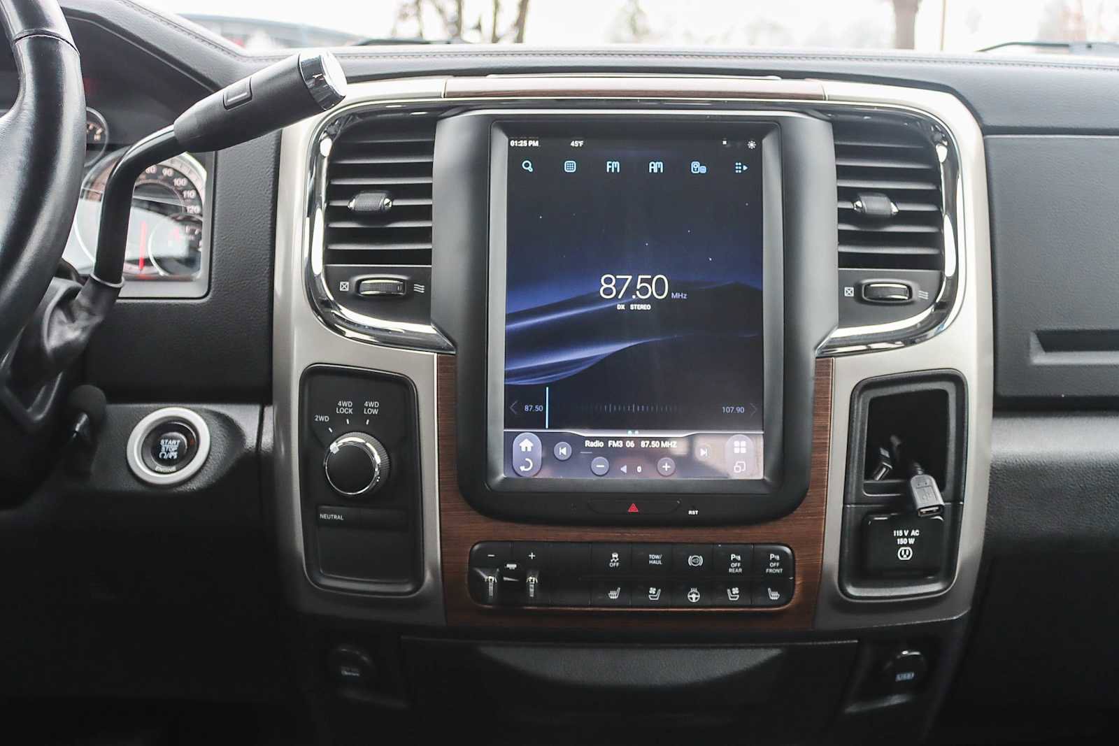 Used 2016 RAM 2500 Laramie w/ Convenience Group image 12