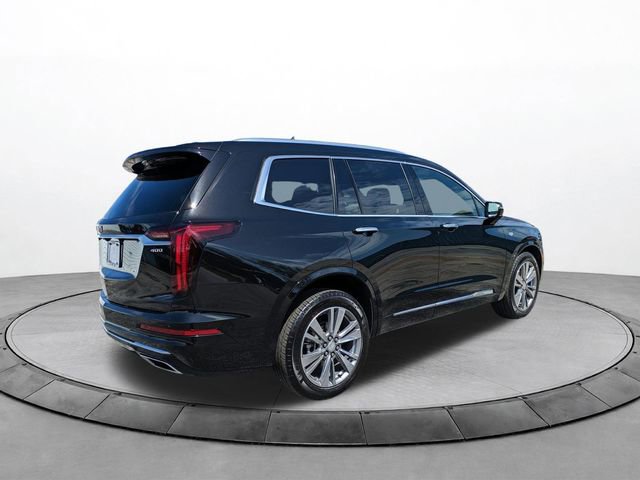 Used 2025 Cadillac XT6 Premium Luxury image 4