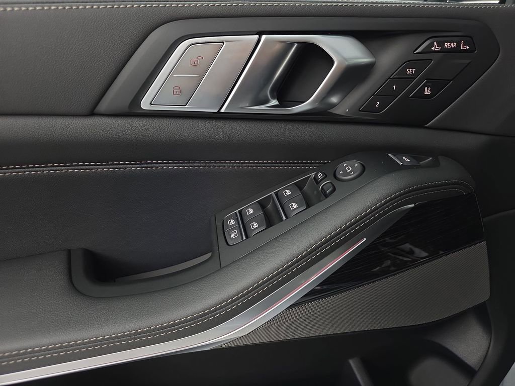 New 2026 BMW X7 xDrive40i image 28