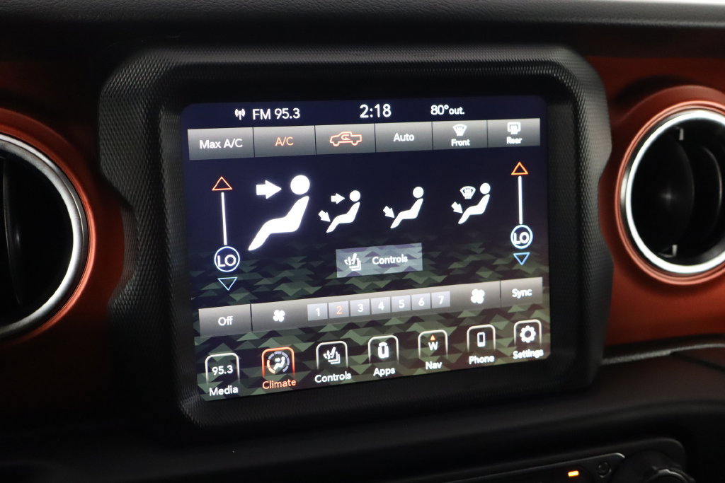 Used 2022 Jeep Gladiator Rubicon w/ LED Lighting Group AWD/4WD image 32