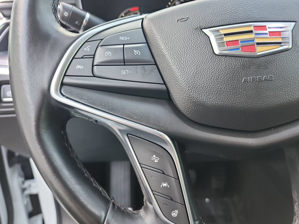 Used 2019 Cadillac XT5 Luxury w/ LPO, Black Ice Package AWD/4WD image 30