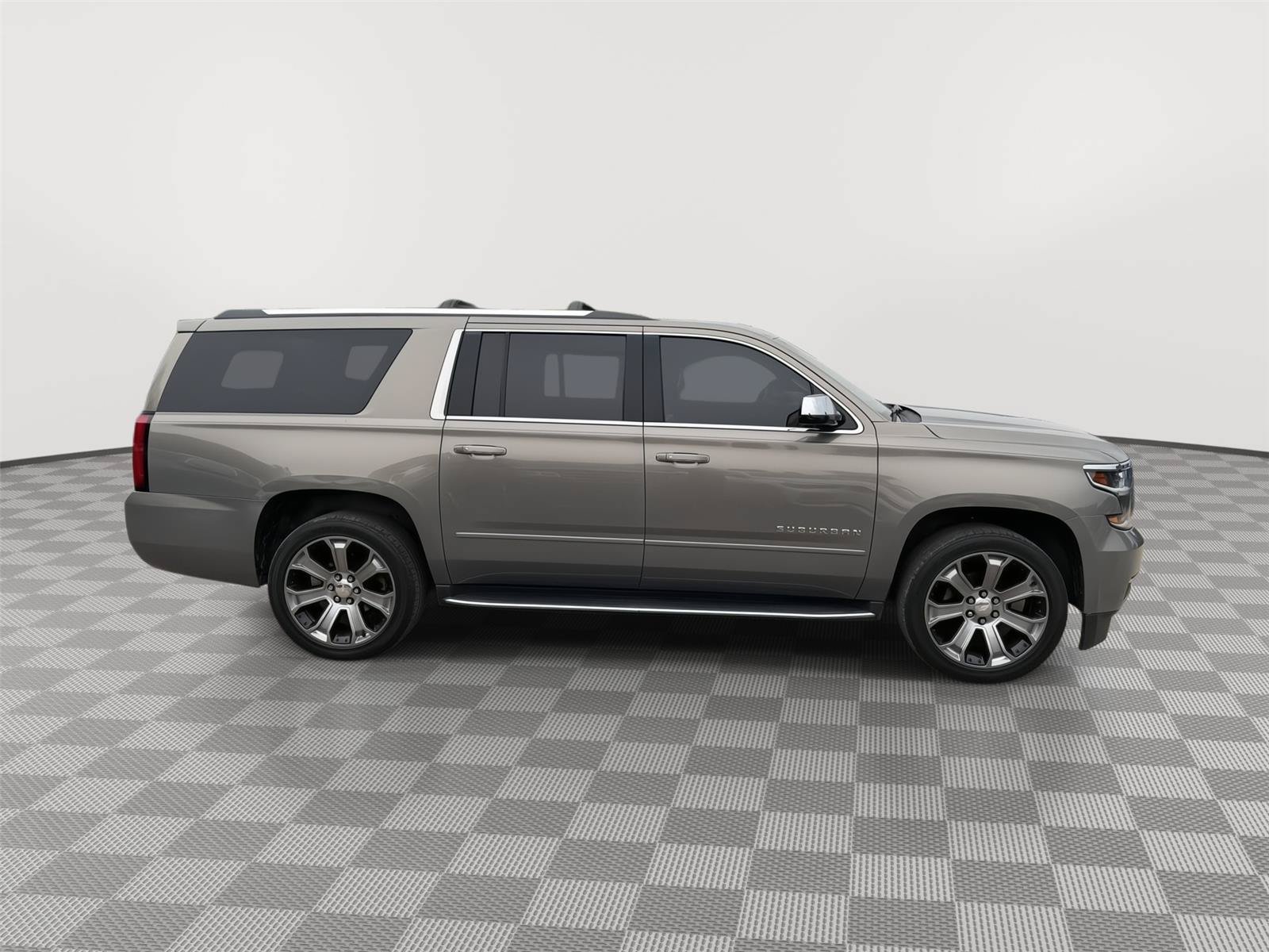 Used 2017 Chevrolet Suburban Premier AWD/4WD image 8
