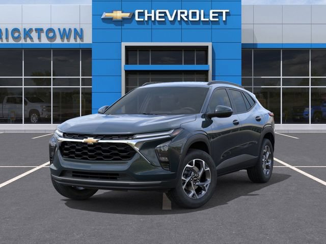 New 2026 Chevrolet Trax LT w/ Driver Confidence Package FWD image 6